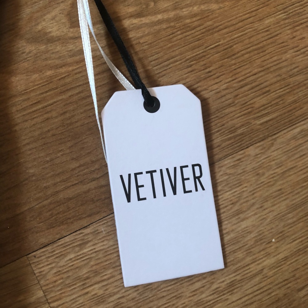 Vetiver top - Picture 5 of 10